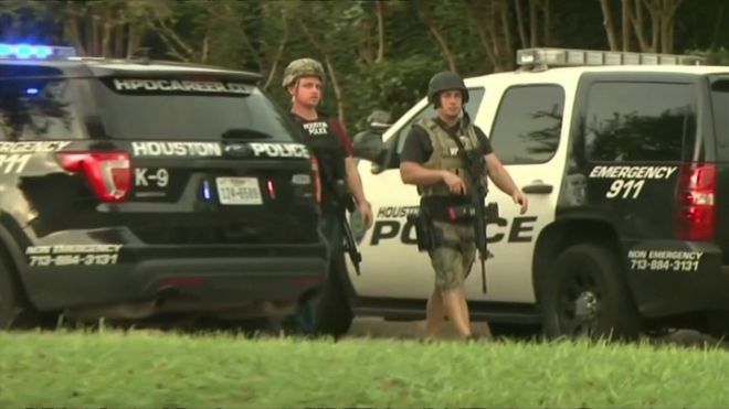 Houston gunman shot dead after opening fire at US mall