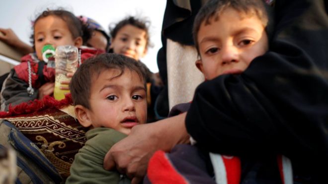 Mosul Iraq battle: `Tens of thousands of civilians` used as IS human shields