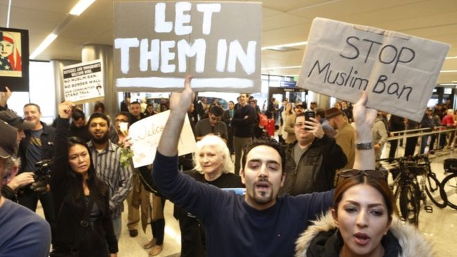 ¿100.000?, ¿60.000? La polémica por los miles de visas revocadas tras la prohibición de ingreso a Estados Unidos de ciudadanos de 7 países ordenada por Trump