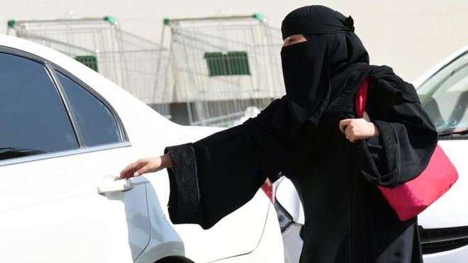 Menos petróleo y una generación cosmopolita y educada en el extranjero, ¿hacia dónde va Arabia Saudita?
