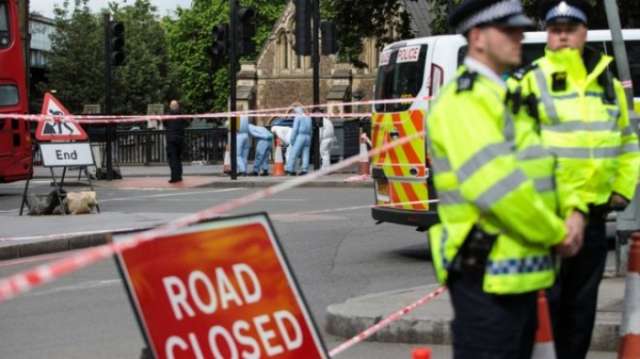 London attack: Tech firms fight back in extremism row
