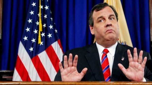 Chris Christie, New Jersey governor, enjoys beach he closed to public