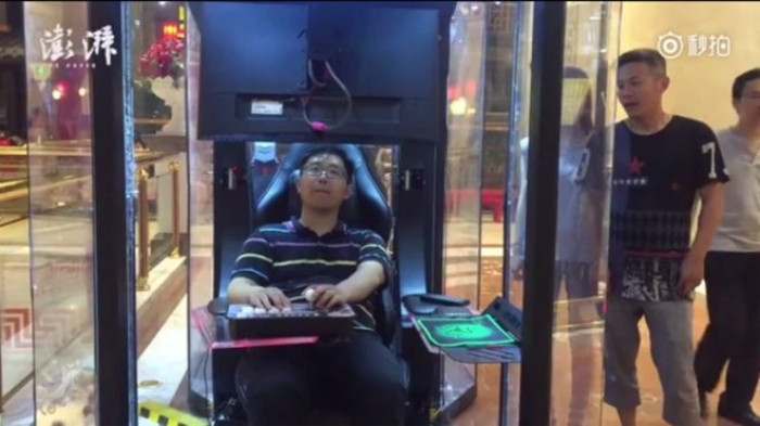 China mall introduces "husband storage" pods for shopping wives