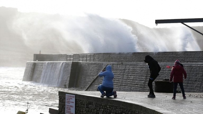 Deadly storm blasts across Europe
