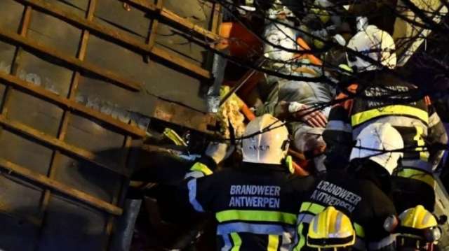 Antwerp: Belgium building collapses in explosion