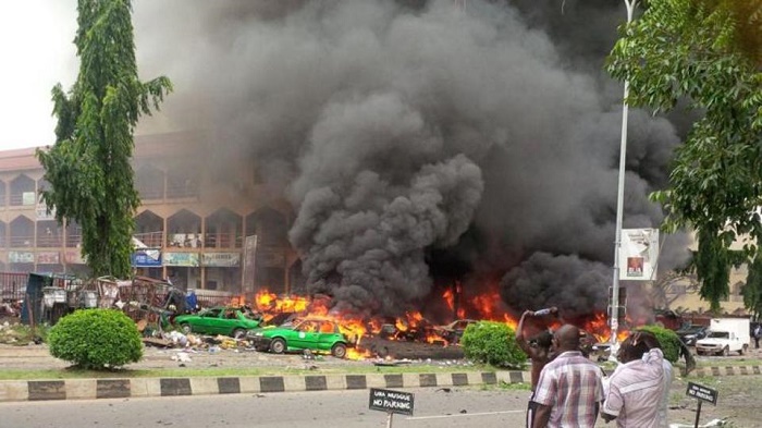Nigeria military jet mistakenly bombs refugee camp `killing 100`