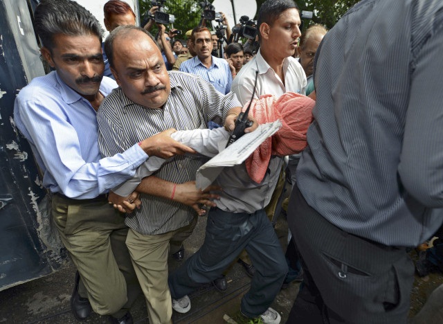 Inde: 17 ans de prison pour la mort de 23 enfants
