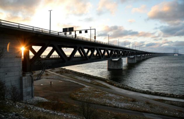 Suède: fermeture du pont de l`Öresund aux migrants sans papiers