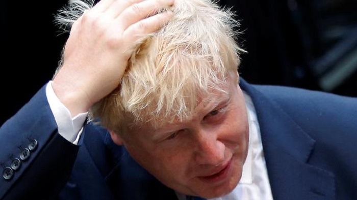 Boris Johnson zeigt sich handzahm