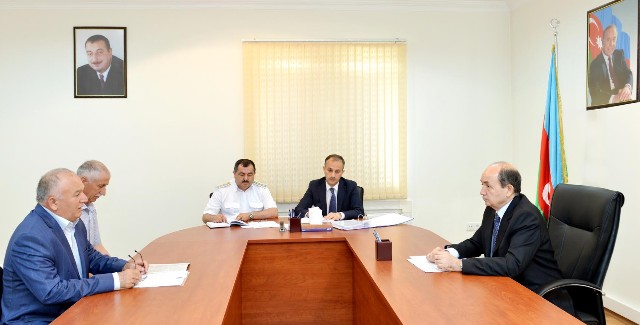 Ədliyyə naziri vətəndaşlarla görüşüb