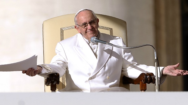 L`Europe doit "plus que jamais construire des ponts et abattre des murs" selon le pape