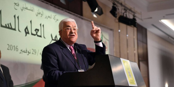El presidente Abbas prepara su relevo a los 81 años mientras sofoca la disidencia