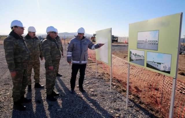 Azerbaijani Minister of Defense inspects military facilities in frontline zone