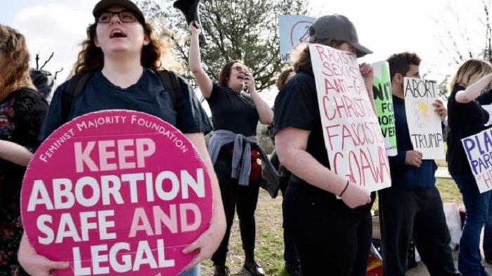 Oklahoma abortions: Women may need partners` permission