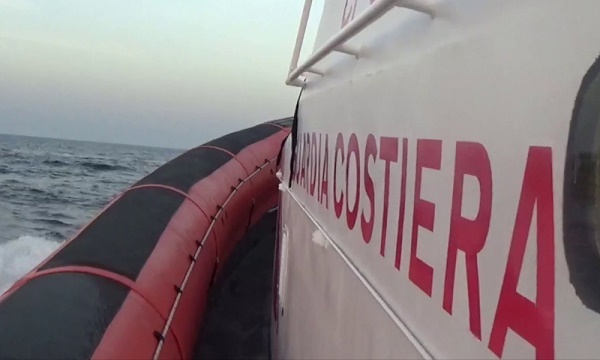 Méditerranée: environ 6.500 migrants secourus au large de la Libye