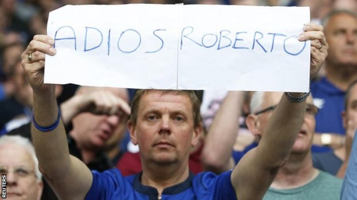 Everton boss Roberto Martinez faces fans` protests as sack looms