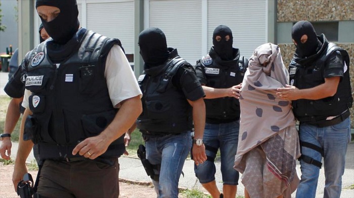 Alertan en Francia ante 2000 adolescentes radicalizados por Daesh