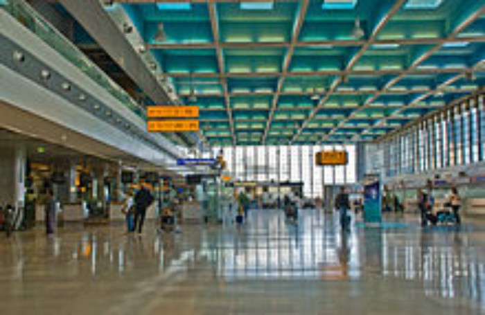 Aeropuerto de Bruselas deja de operar por causas desconocidas