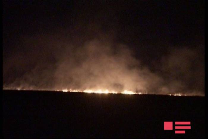 Los armenios prendieron fuego en los territorios de Aghdam que están bajo la ocupación