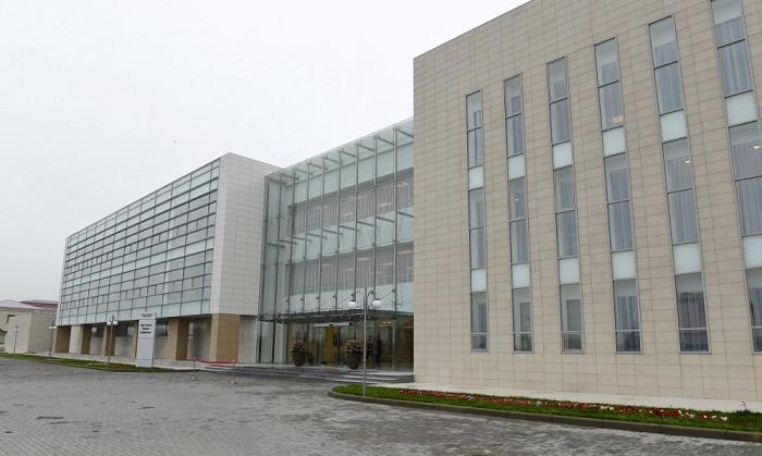 Neues zentrales Krankenhaus im Rayon Agsu zur Nutzung überlassen