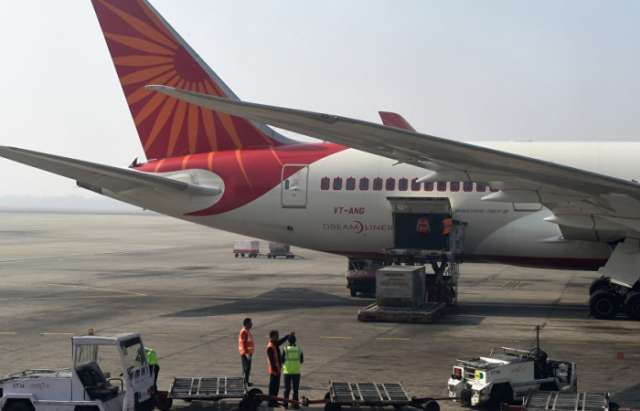 Air India interdit de vol 34 employés en surpoids
