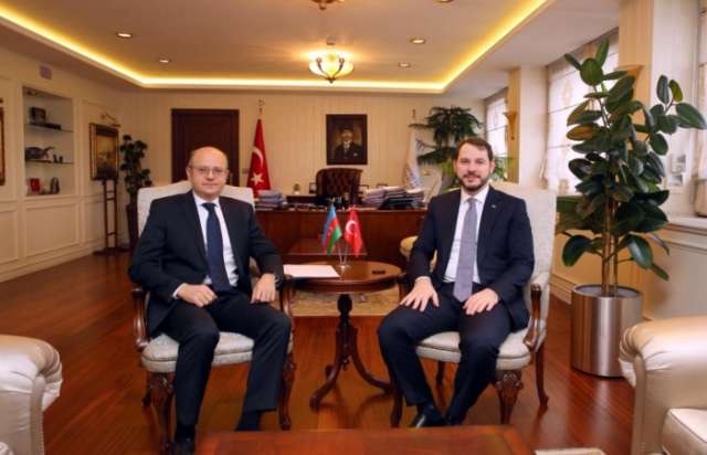 Energy ministers of Turkey, Azerbaijan meet, talk over energy projects
