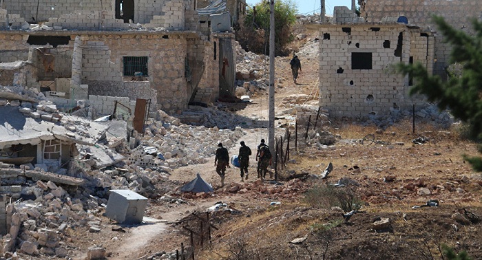 Des terroristes pilonnent un couloir humanitaire à Alep