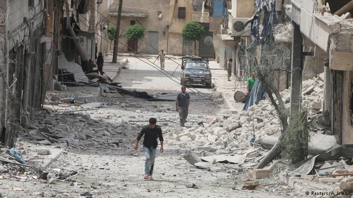 Syrian peace talks move to Berlin with Aleppo on the brink