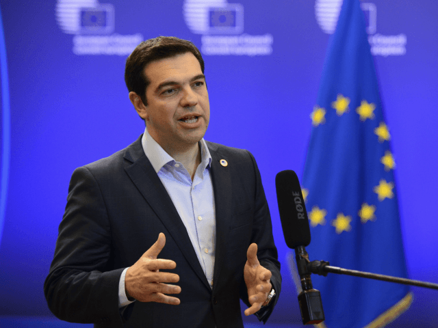Premier ministre grec Tsipras: `La croissance ne crée pas de déficit»` - Interview exclusive