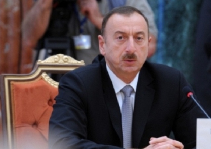 Ilham Aliyev traf sich mit den Ministern