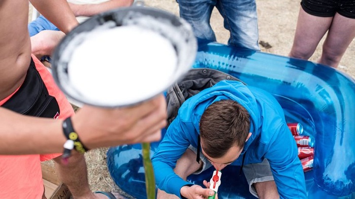 Unfälle und Straftaten unter Alkoholeinfluss kosten Milliarden