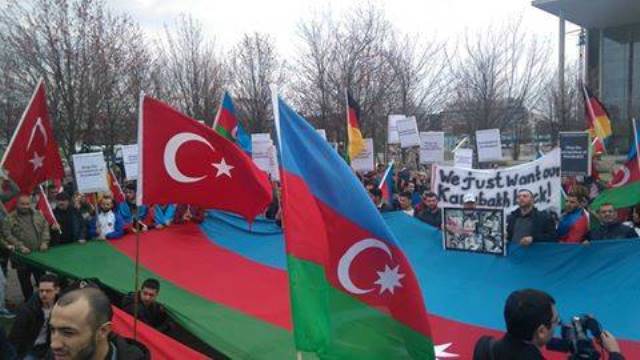 Deutschland: Protest gegen Sargisyan- FOTOS, VIDEO