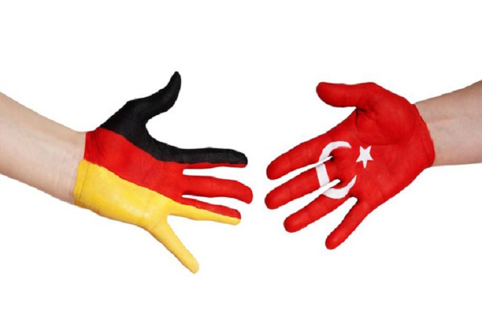 136 türk diplomat Almaniyadan sığınacaq istəyib