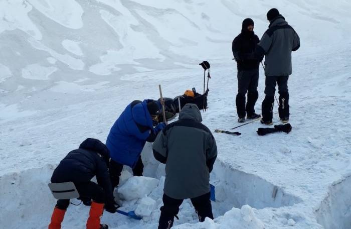 İtkin düşən alpinistlərin axtarışından YENİ FOTOLAR