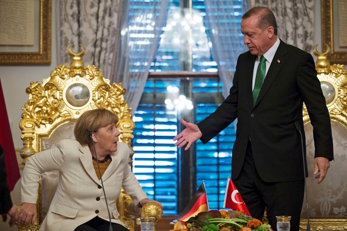 Merkel danışdı, Ərdoğan qəzəbləndi