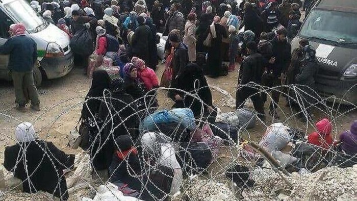 Zehntausende harren an türkischer Grenze aus