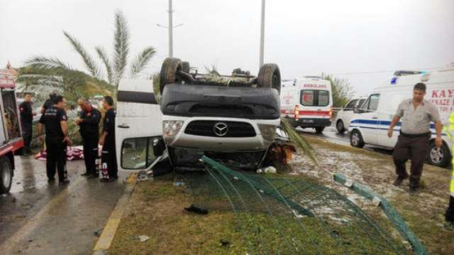 Road accident kills 3, injures 10 in Turkey