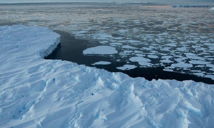 Antarctic CO2 hits 400ppm for first time in 4m years