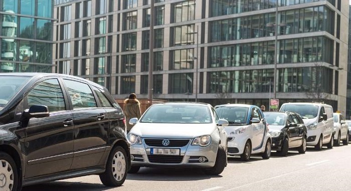 El coche buscará el hueco, irá hasta la plaza y aparcará solo