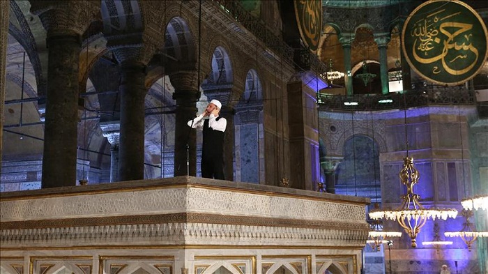 Turquie: Premier appel à la prière depuis 85 ans à Sainte-Sophie