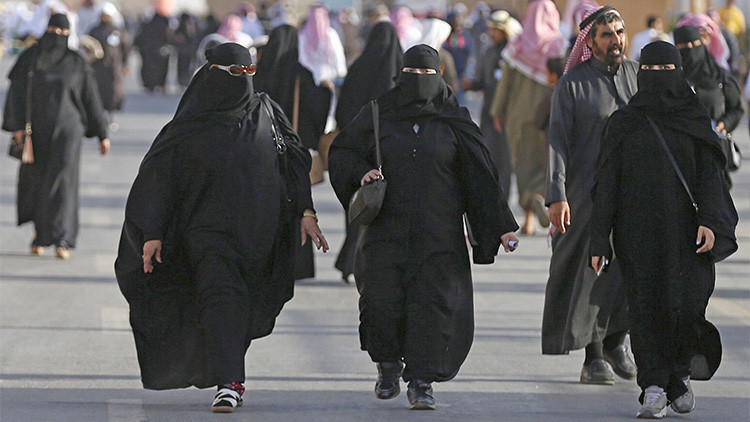 La curiosa razón por la que las mujeres saudíes no pueden tener tarjetas de identidad