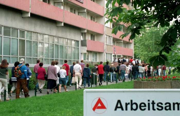 Arbeitslosenzahl in Deutschland sinkt auf sechs Prozent