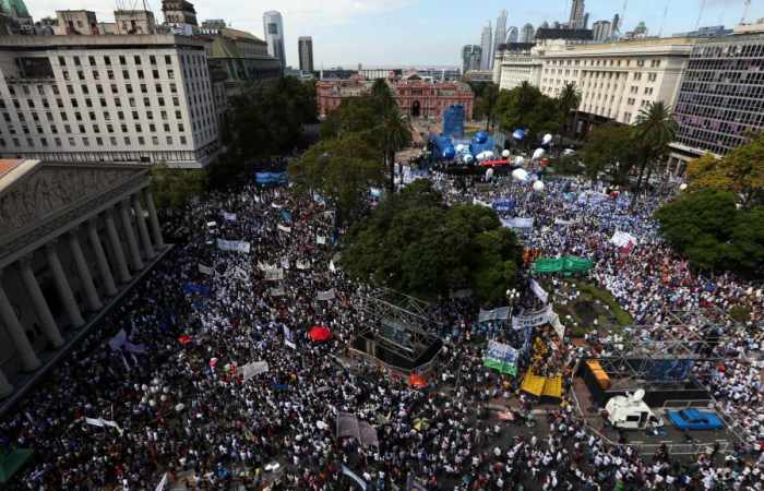 Argentine: 300000 manifestants pour réclamer plus de moyens dans l'éducation