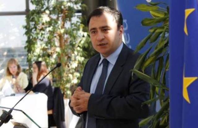 Deputatdan sərt ittiham: “Arif Məmmədov Qərbə satılıb” 