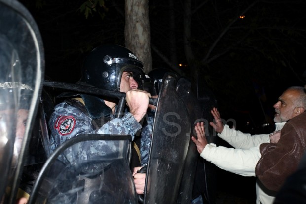 Armenians demand President Sargsyan`s resignation - PHOTOS