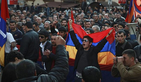 Yerevan holds march against Armenia`s accession to EAU