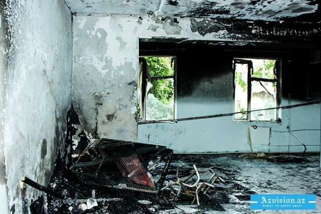 64 yaşlı kişi evində yanaraq ölüb