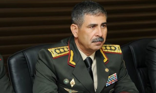 Zakir Həsənov jurnalistləri təbrik edib