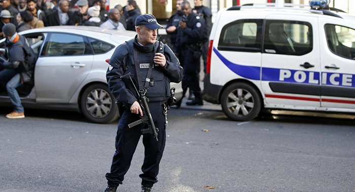 L`assaillant du commissariat parisien identifié