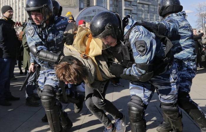 Russie: sept arrestations en marge d'une manifestation de l'opposition
